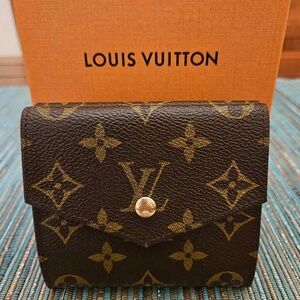 Authentic Louis Vutton wallet bifold